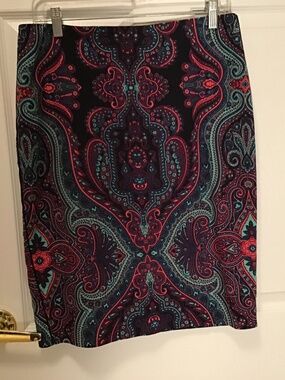 Adrianna papell pencil paisley skirt